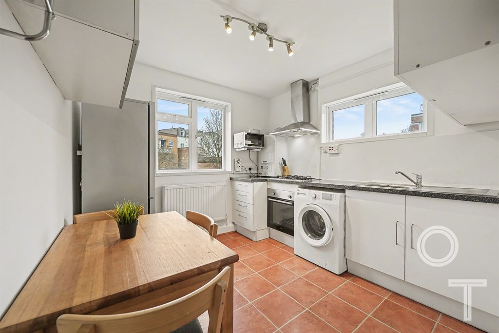 Property photo 3 of 13 Kitchen