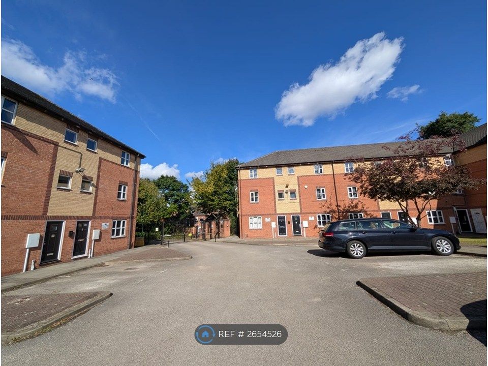 Property photo 2 of 24