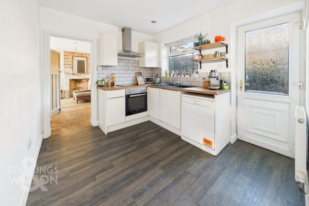 Property photo 3 of 20