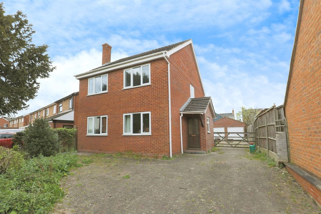 Property photo 1 of 12