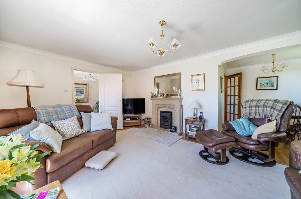 Property photo 2 of 23 1320359-25-687157...