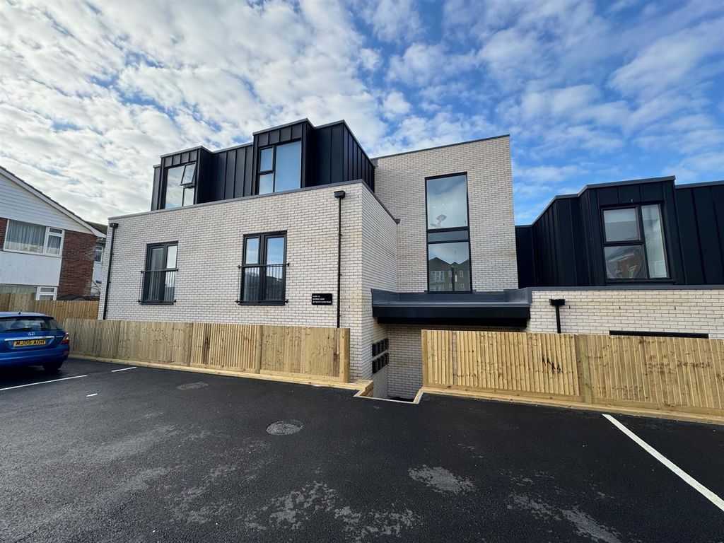 Property photo 1 of 8 Img_4940.Jpg