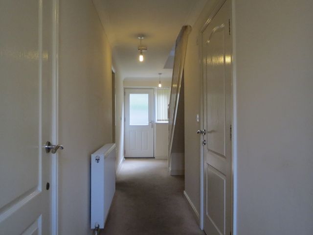 Property photo 2 of 21 Hallway