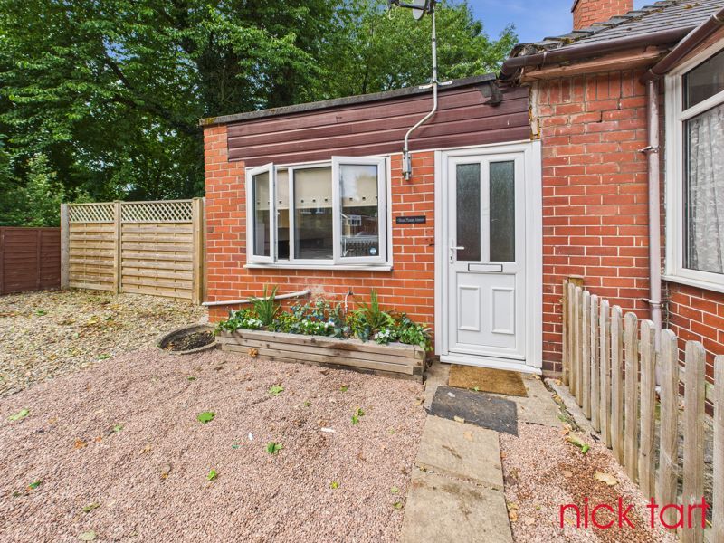 Property photo 1 of 8 Photo 13