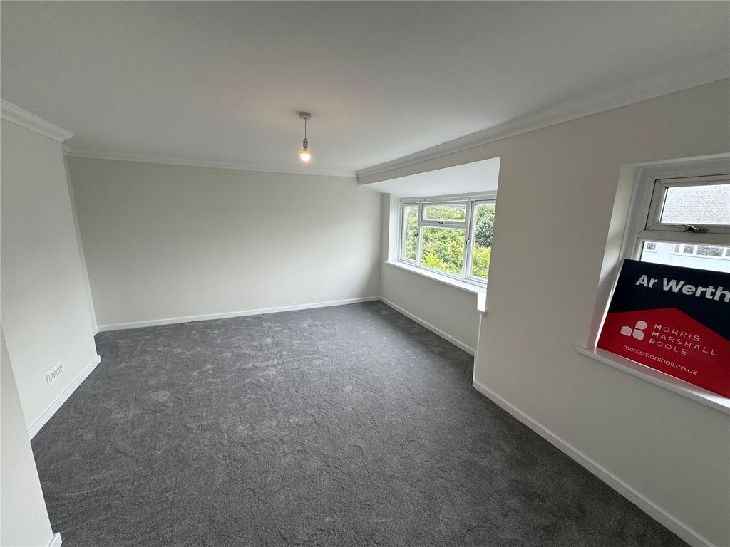 Property photo 3 of 7 Picture No. 04