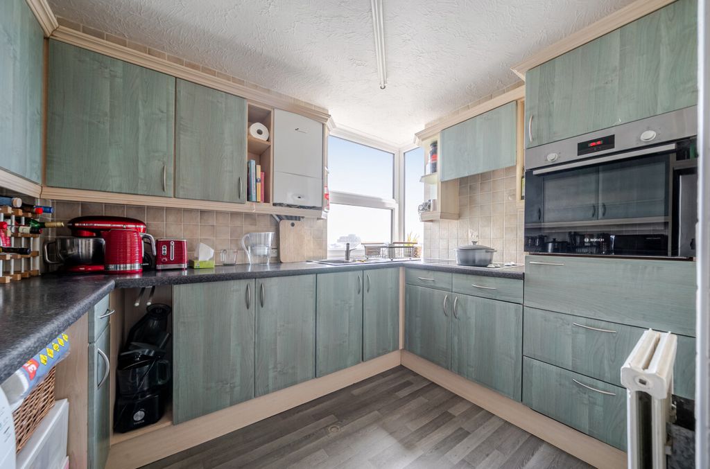 Property photo 3 of 12 1493616-17-6A54F2...