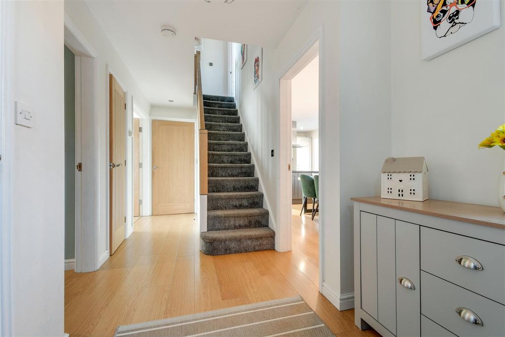 Property photo 3 of 29 Entrance Hallway