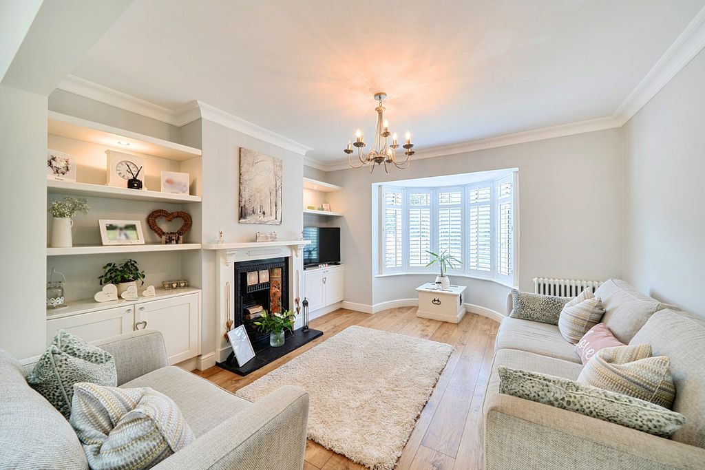 Property photo 3 of 34 1480584-15-6A3E76...