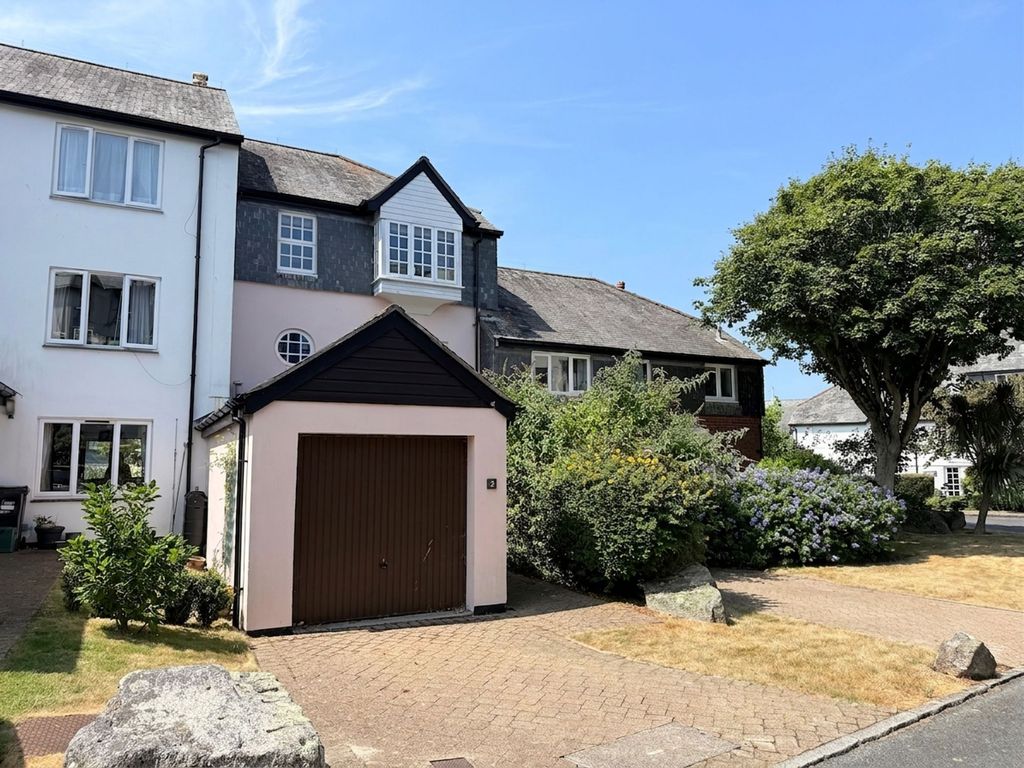 Property photo 3 of 18
