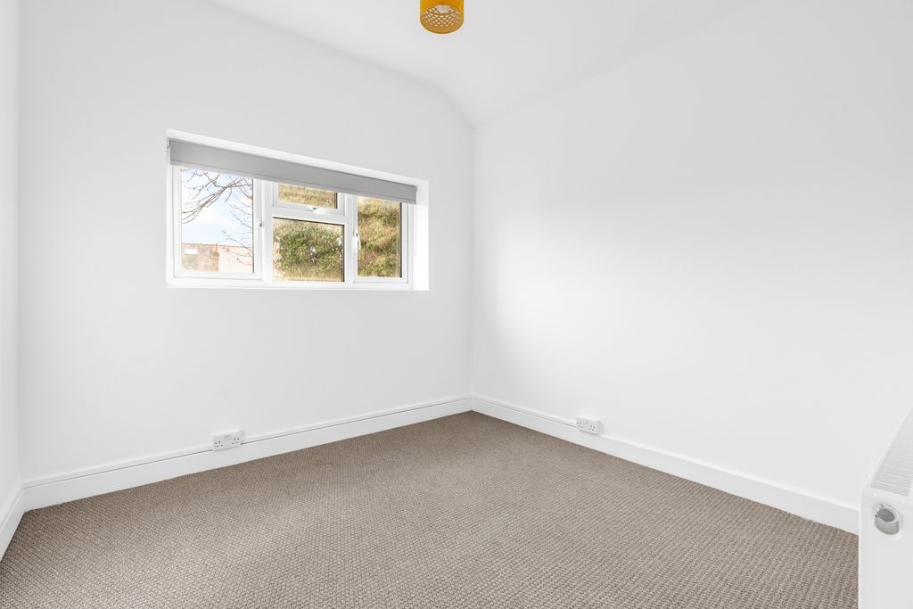 Property photo 2 of 11 Internal