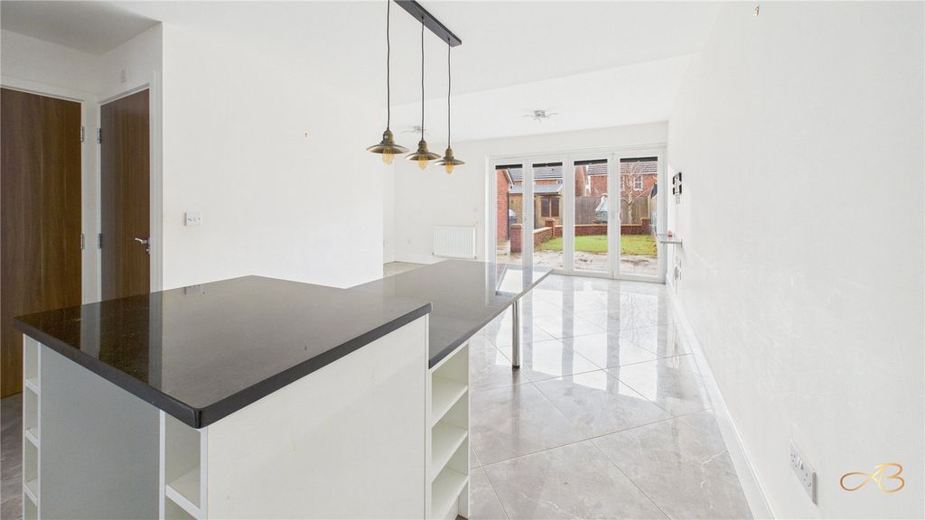 Property photo 3 of 18 Picture No. 29