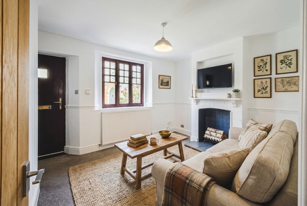 Property photo 3 of 27 4810242