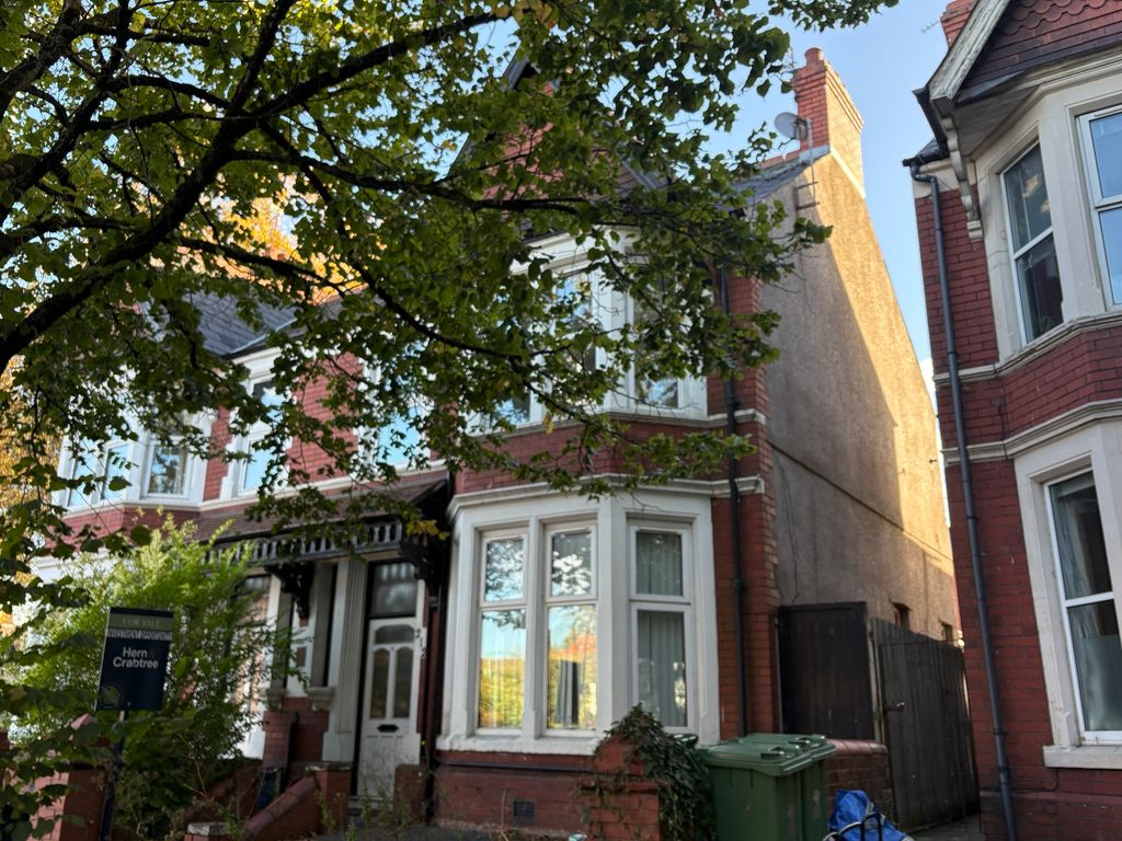 Property photo 1 of 18
