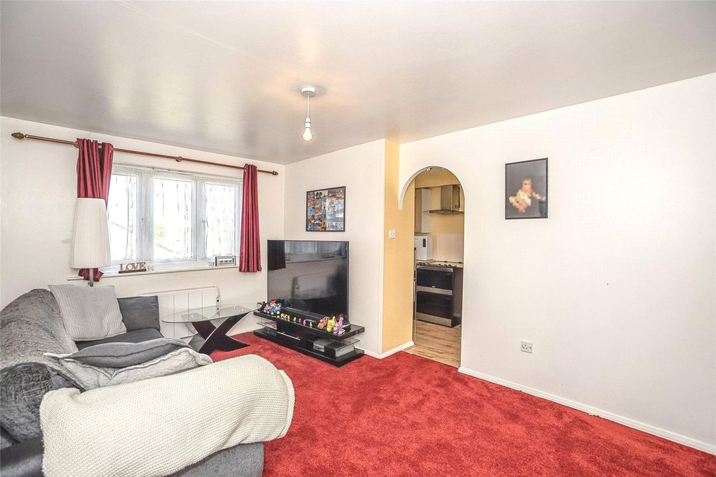 Property photo 3 of 13 Picture