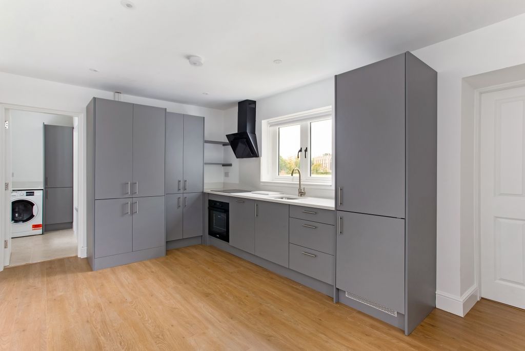 Property photo 2 of 13 80541_2 All Saint...