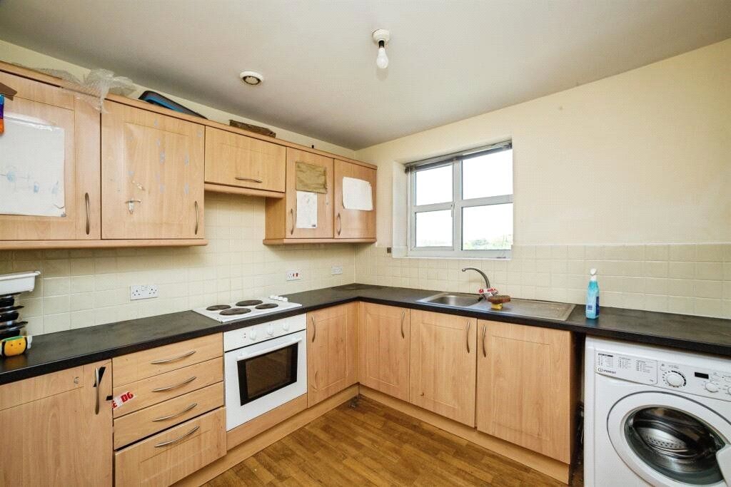 Property photo 3 of 16 Picture No. 05