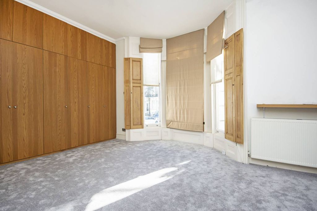 Property photo 2 of 5