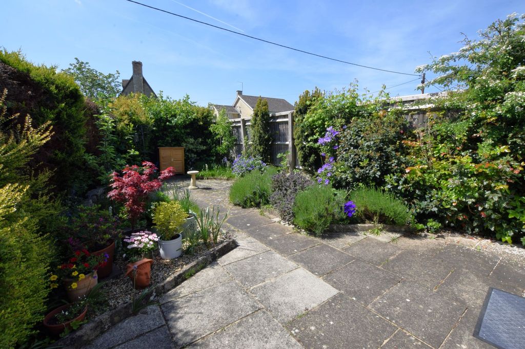 Property photo 3 of 24