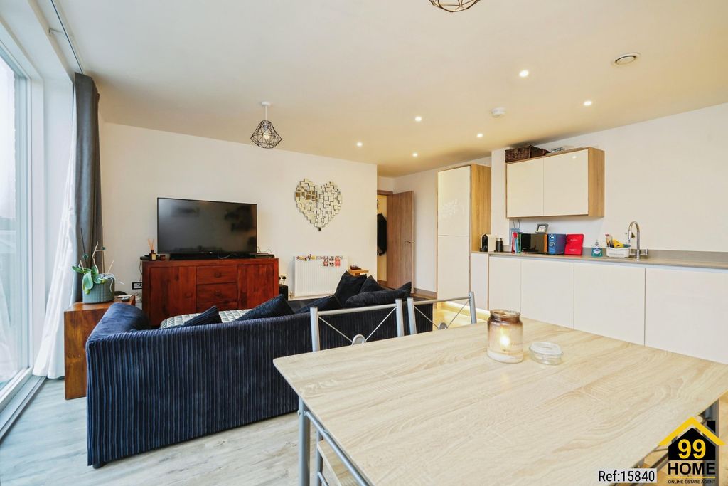 Property photo 3 of 20 Photo 2