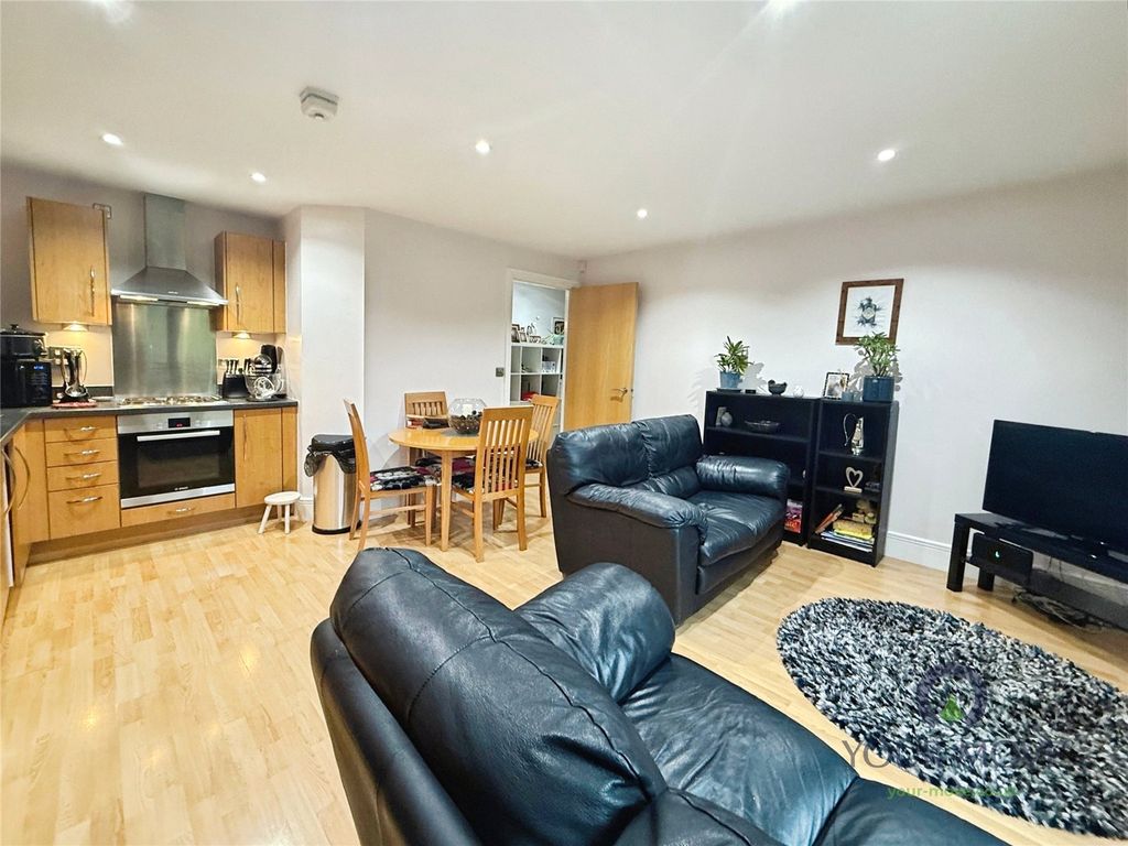 Property photo 2 of 14 Picture No. 08