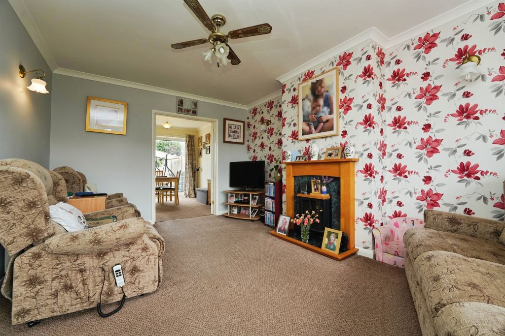 Property photo 3 of 17
