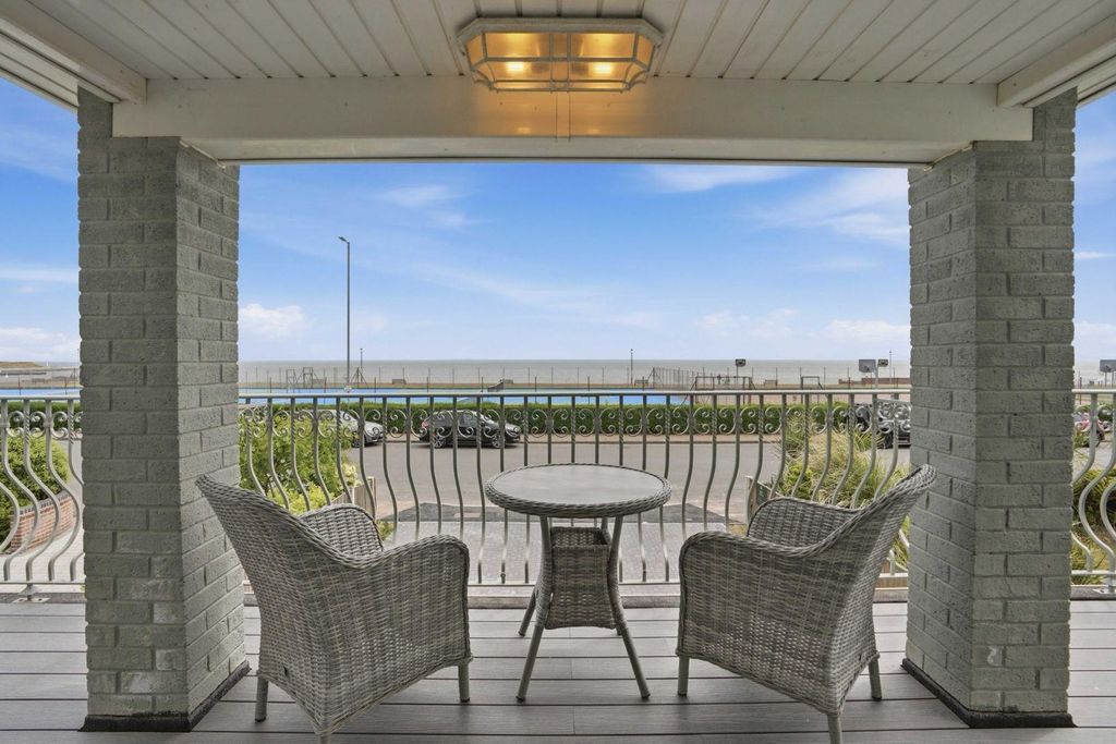 Property photo 2 of 24 Balcony Sea View.Jpg