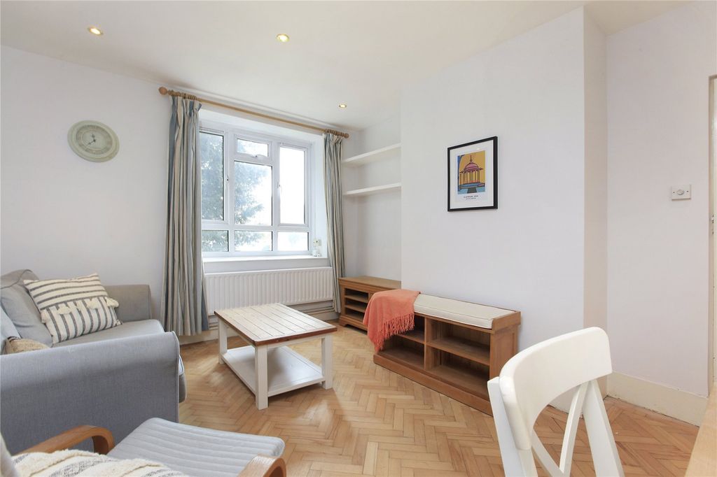 Property photo 2 of 12