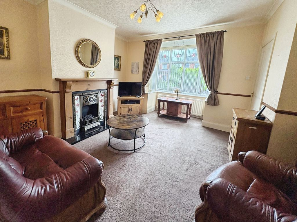 Property photo 2 of 13 Photo 11