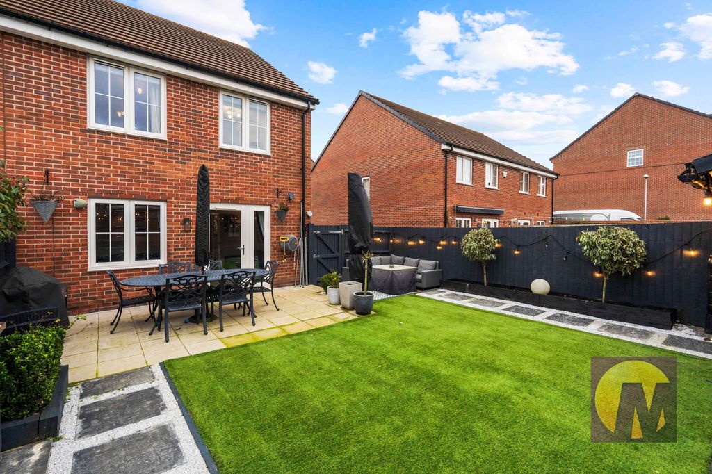 Property photo 3 of 23