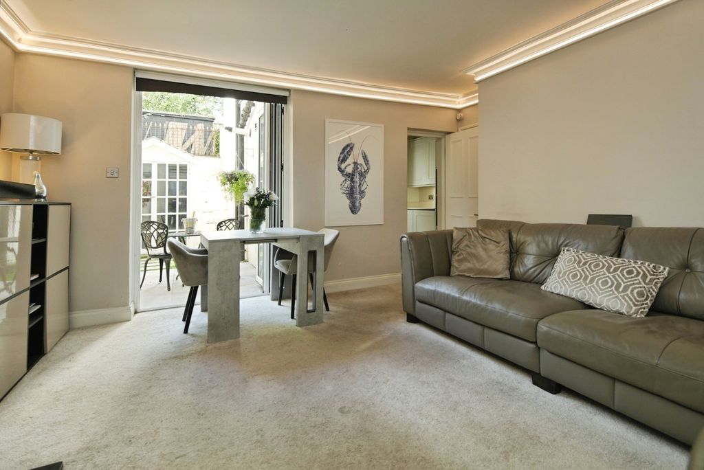 Property photo 2 of 20 Pbox-Img.Jpg
