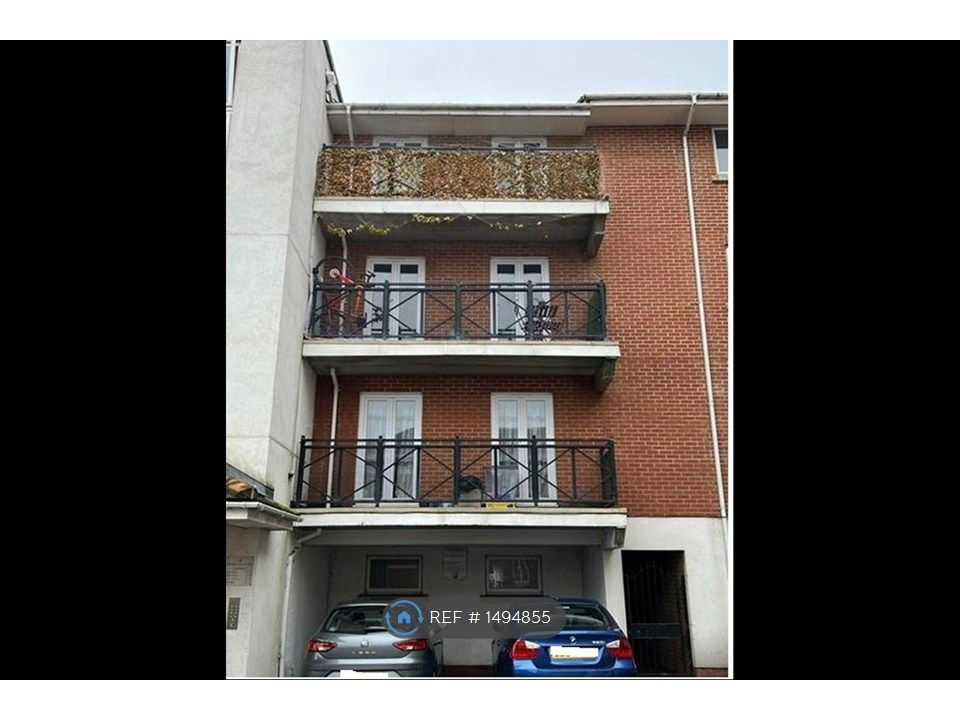 Property photo 1 of 7 Front