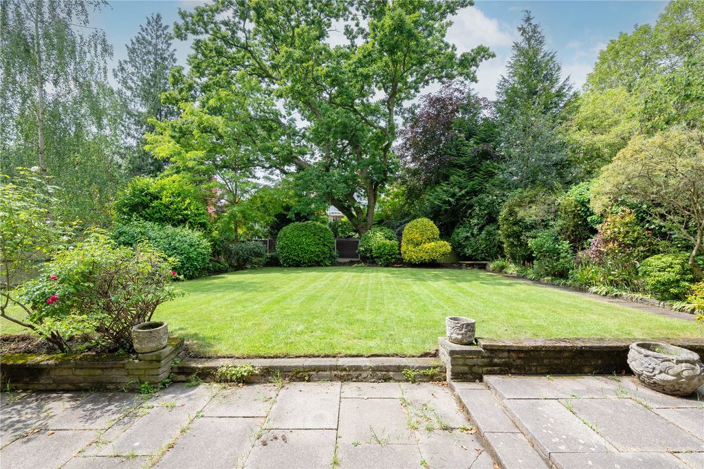 Property photo 3 of 22 Garden