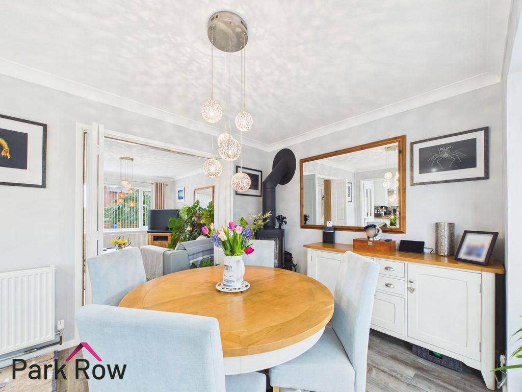 Property photo 2 of 34 Kitchen/Dining Room