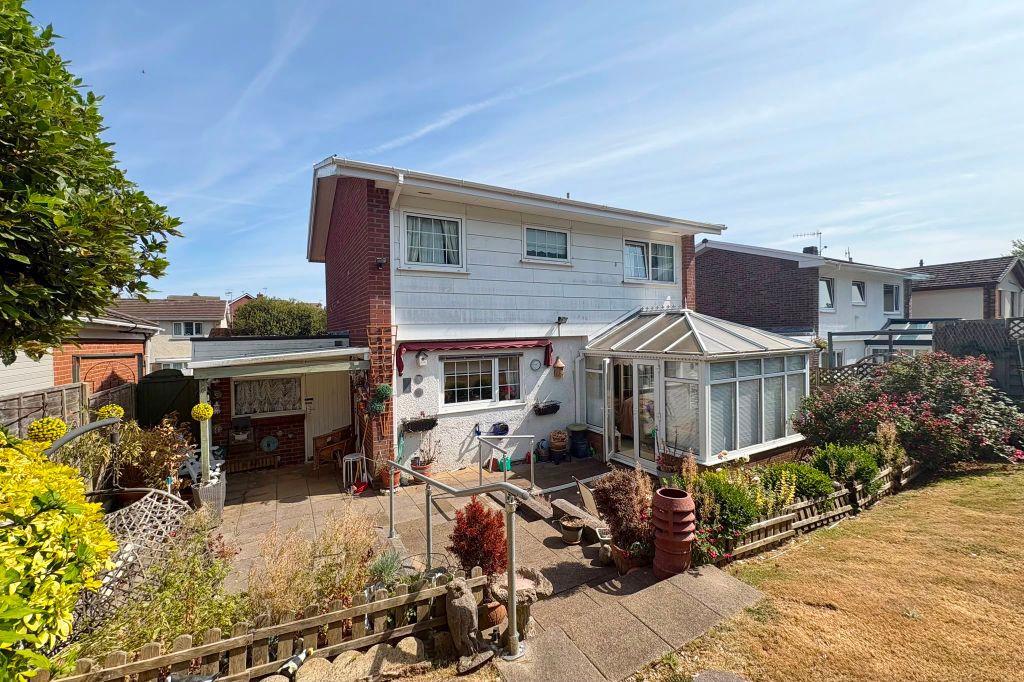 Property photo 3 of 17