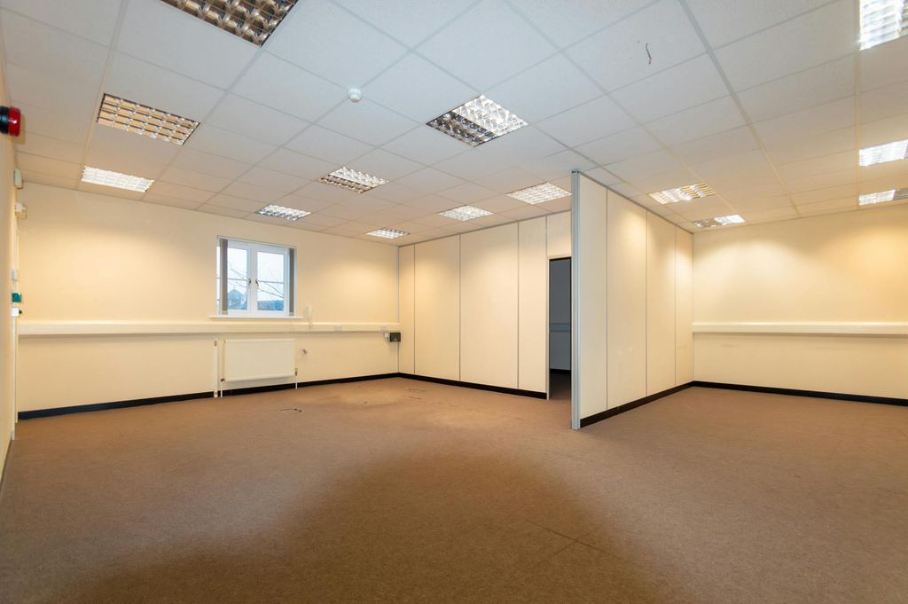 Property photo 2 of 5 7.Jpg