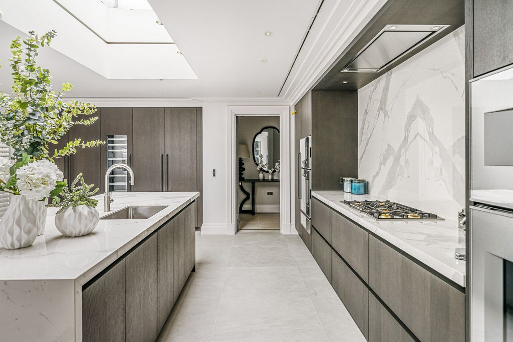 Additional image 12 of 5 bed flat to rentPrinces Gate, Knightsbridge, London SW7, United Kingdom, Knightsbridge,