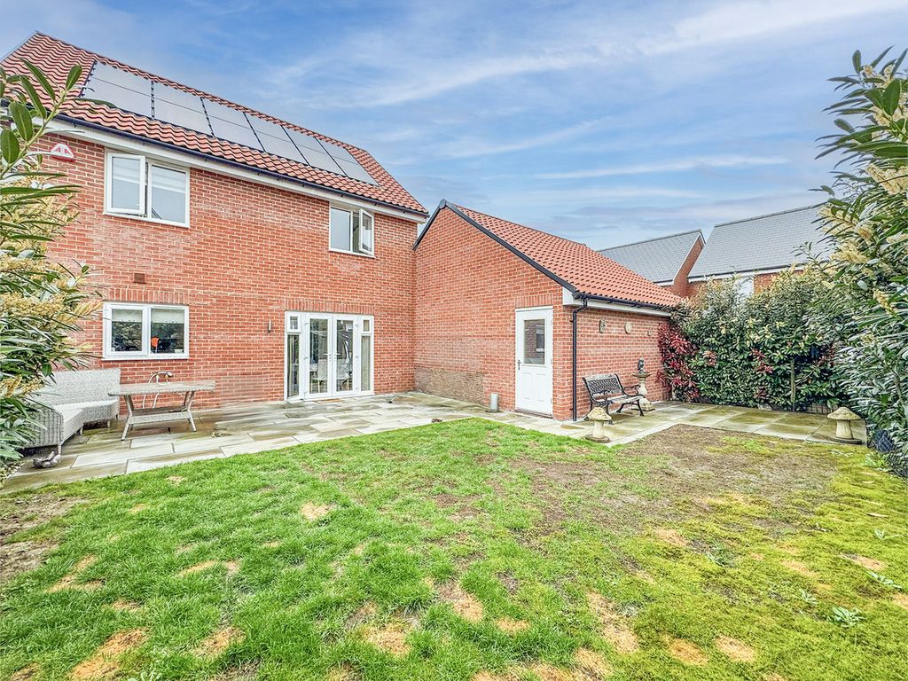 Property photo 2 of 20