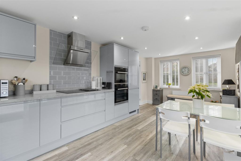 Property photo 2 of 36 Kitchen Diner