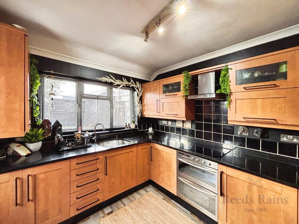 Property photo 3 of 18 Picture No. 51