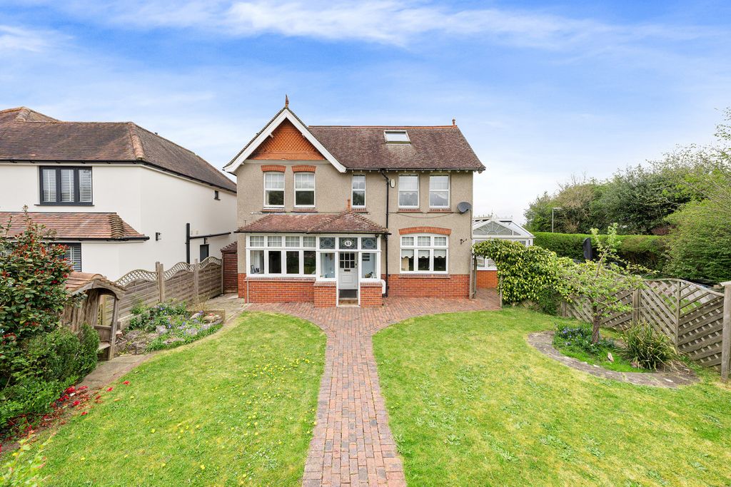Property photo 1 of 23