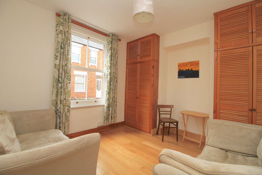 Property photo 3 of 10 Photo 03