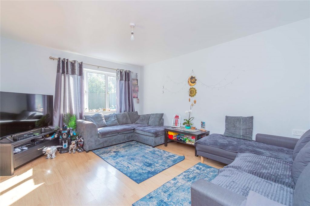 Property photo 2 of 30 Picture No. 23