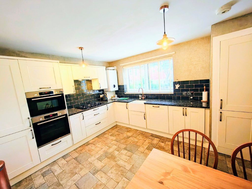 Property photo 3 of 13 Photo 10