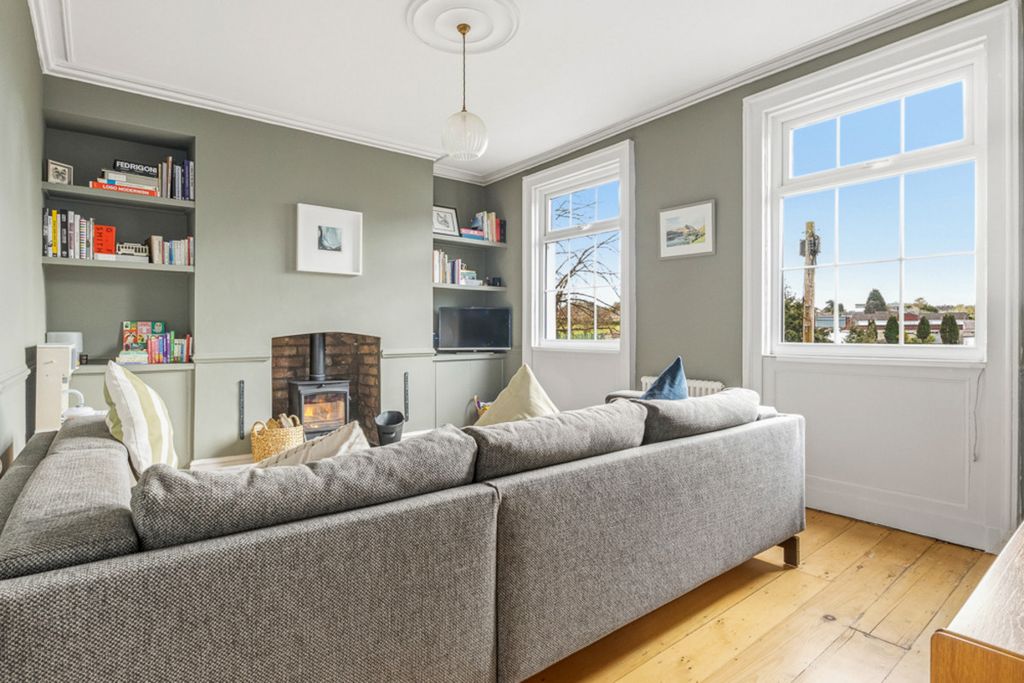 Property photo 2 of 46