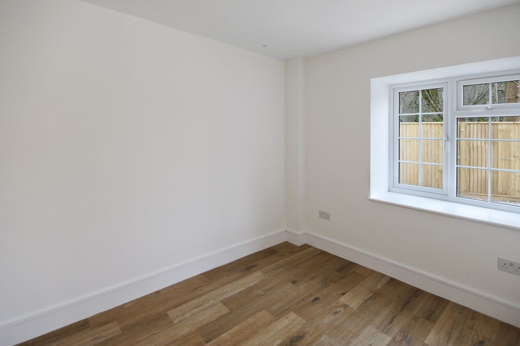 Additional image 14 of 5 bed detached house for saleTurners Hill Road, East Grinstead RH19
