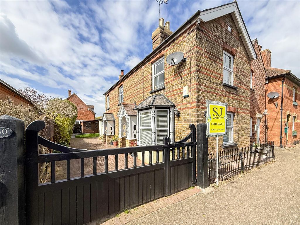 Property photo 2 of 20 Front