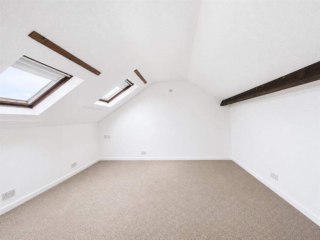 Property photo 2 of 8 Bedroom 2.Png