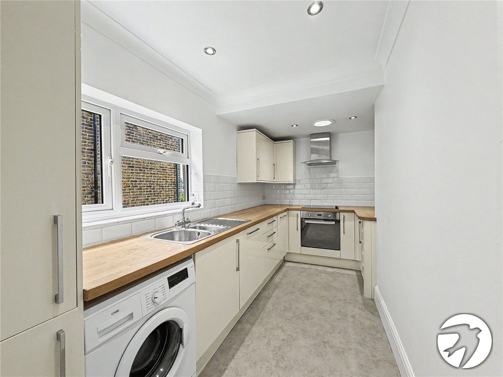 Property photo 2 of 16 Kitchen
