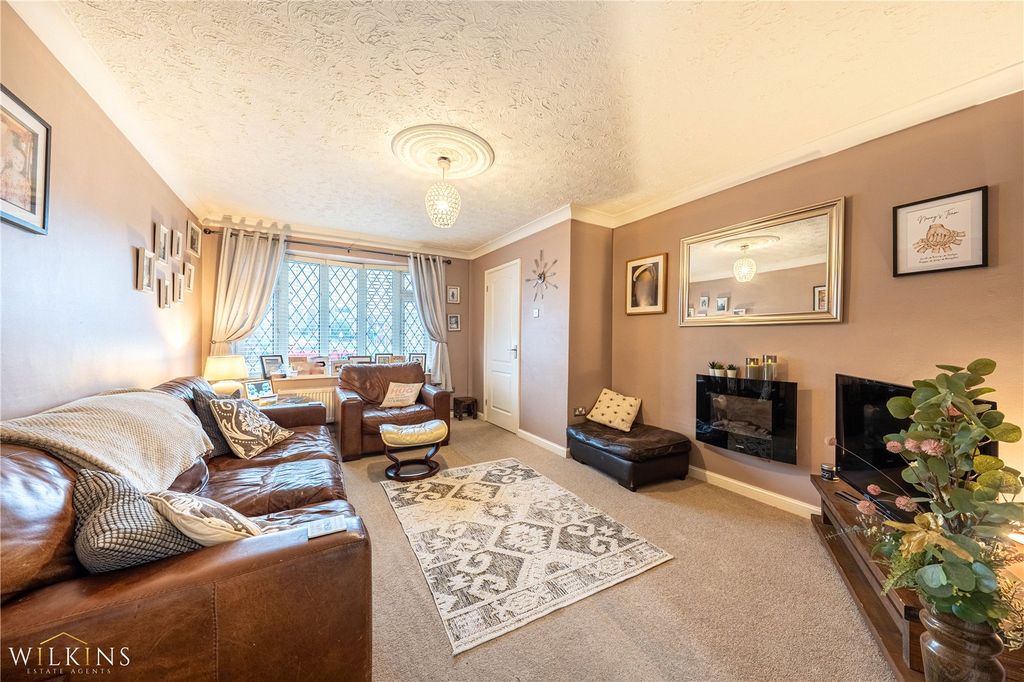 Property photo 2 of 41 Picture No. 34