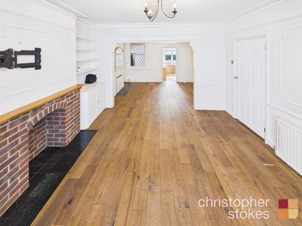 Property photo 3 of 12 697463